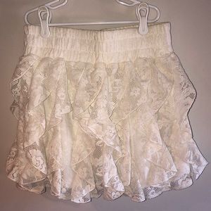 Flowy mini skirt